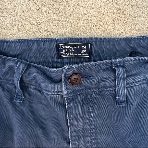 Abercrombie Pants! - Picture 5 of 5
